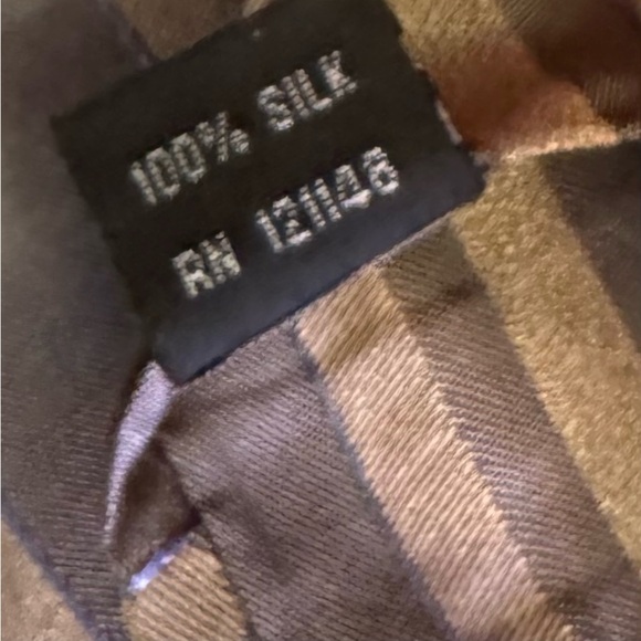 🌿SALE🌿CALVIN KLEIN 100% Silk Gray Repp Tie - Picture 7 of 9